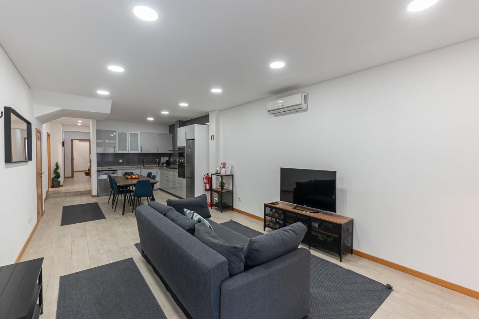 Appartamento Guestready - Urban Elegance In The Heart Of Oporto Esterno foto