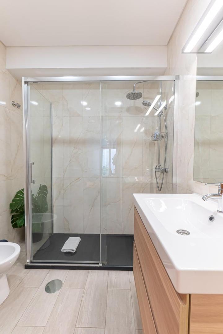 Appartamento Guestready - Urban Elegance In The Heart Of Oporto Esterno foto