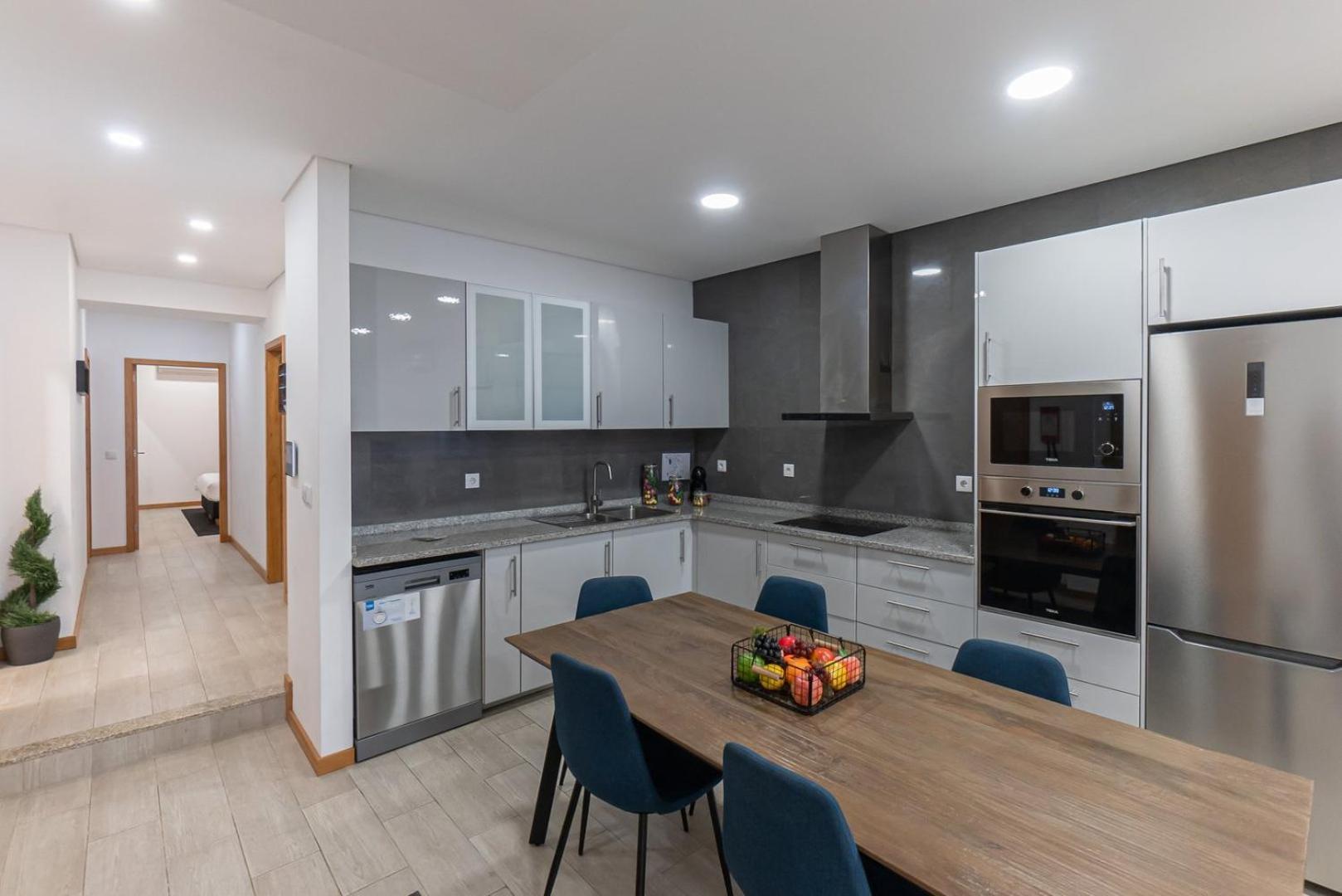 Appartamento Guestready - Urban Elegance In The Heart Of Oporto Esterno foto