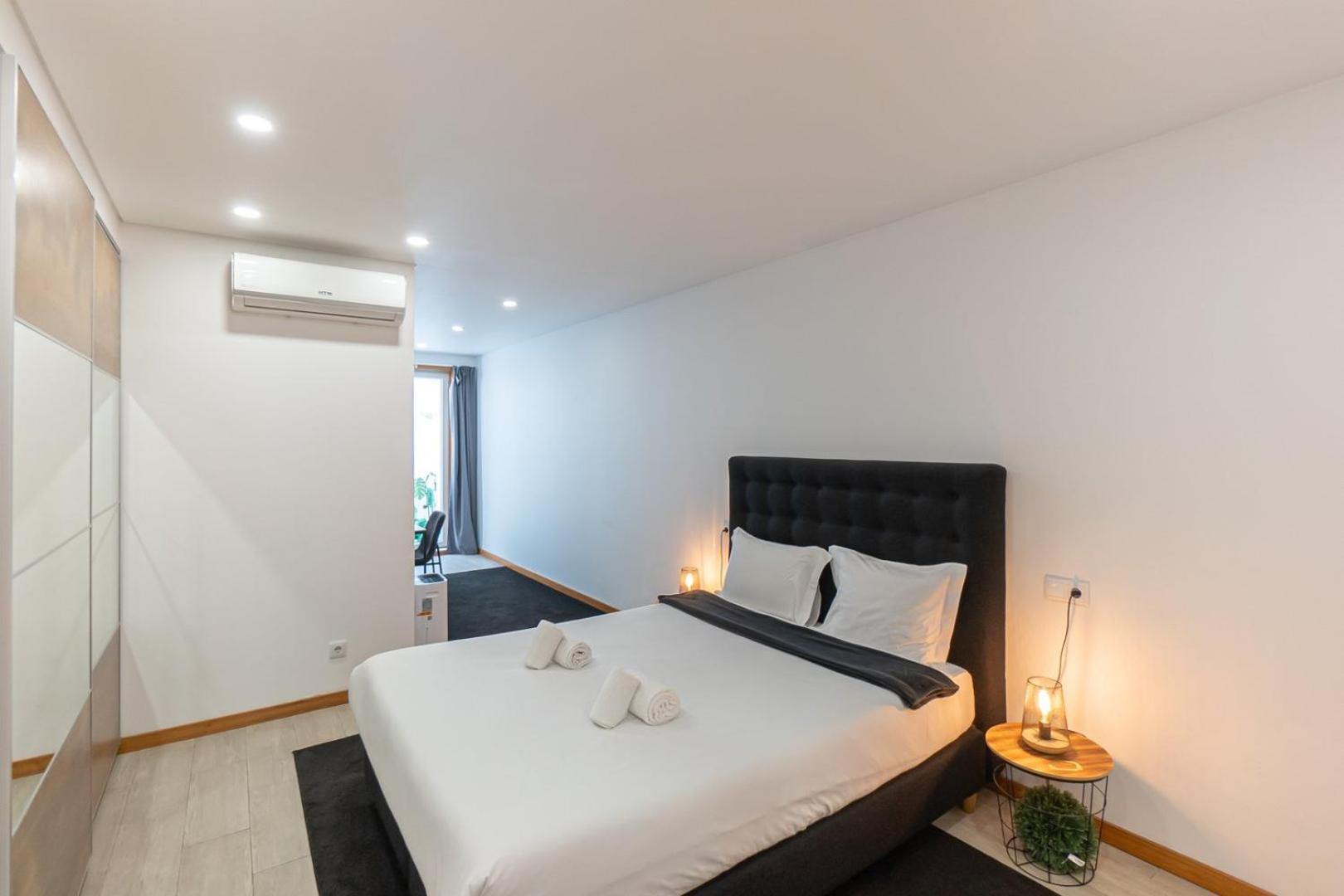 Appartamento Guestready - Urban Elegance In The Heart Of Oporto Esterno foto