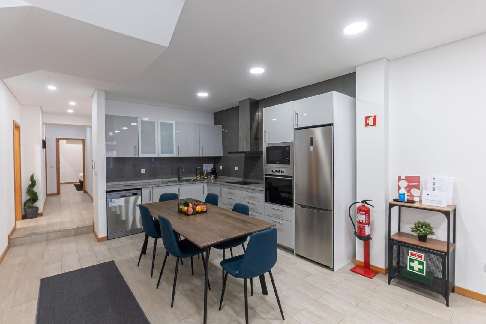 Appartamento Guestready - Urban Elegance In The Heart Of Oporto Esterno foto