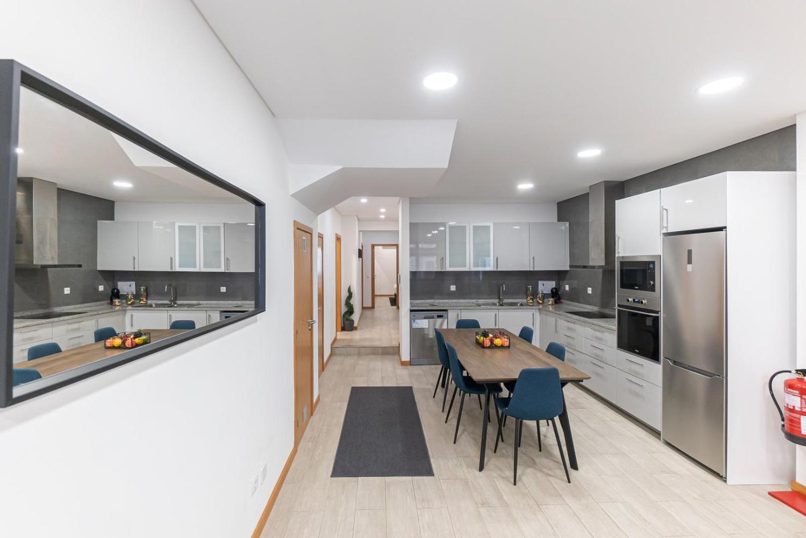 Appartamento Guestready - Urban Elegance In The Heart Of Oporto Esterno foto